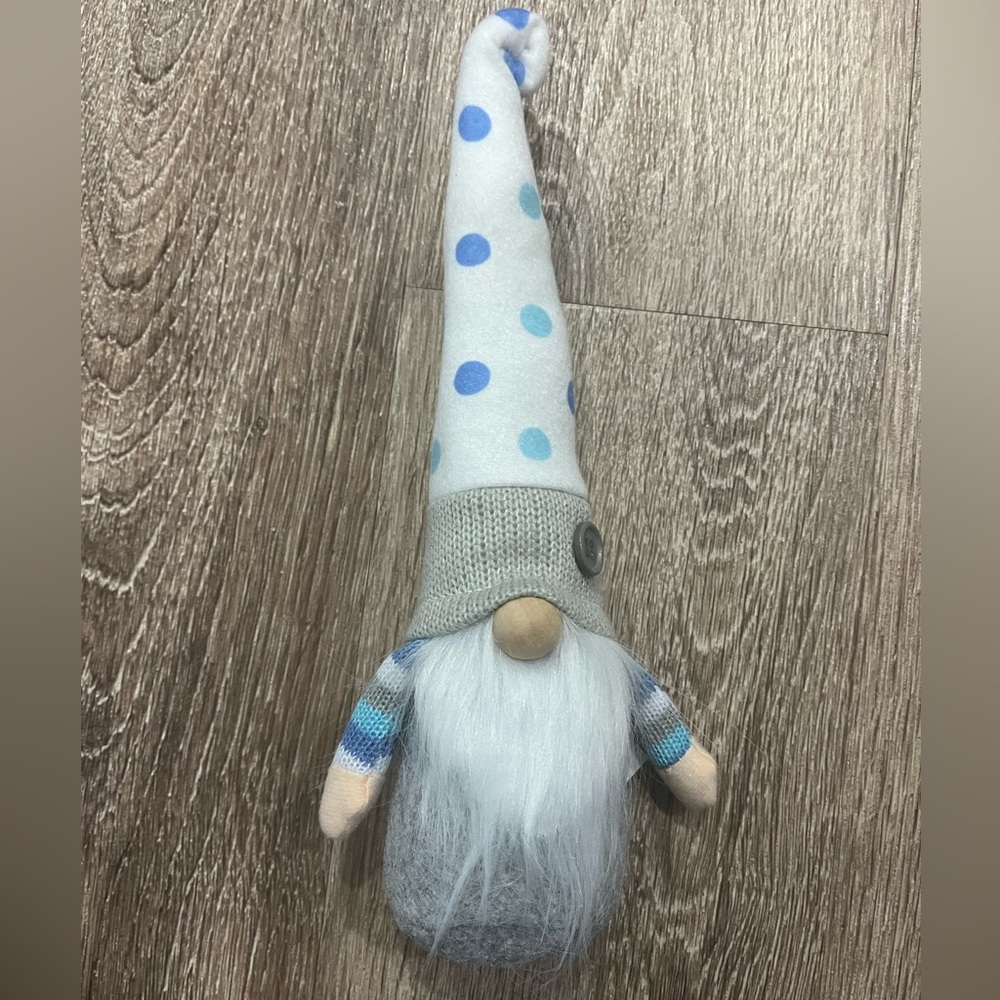 MeraVic Gnome FREE W/ANY BUNDLE